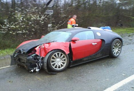 wrecked bugatti veyron